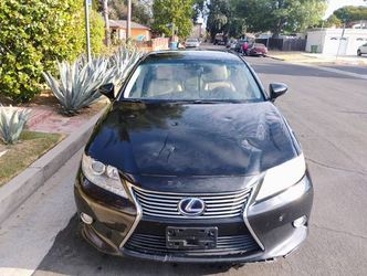 2013 Lexus ES 300h