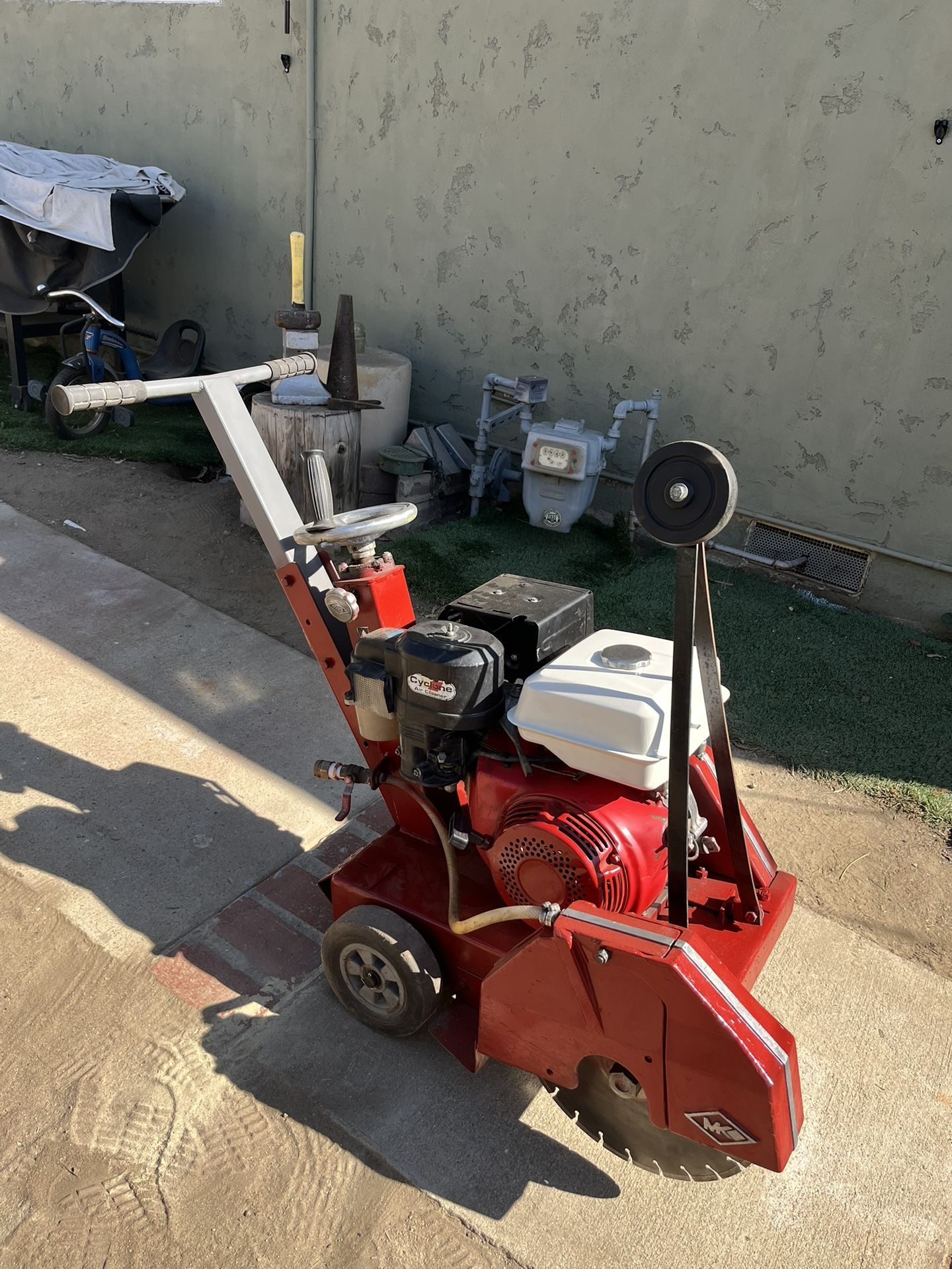 MK Concrete Saw