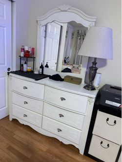 Full size bed set