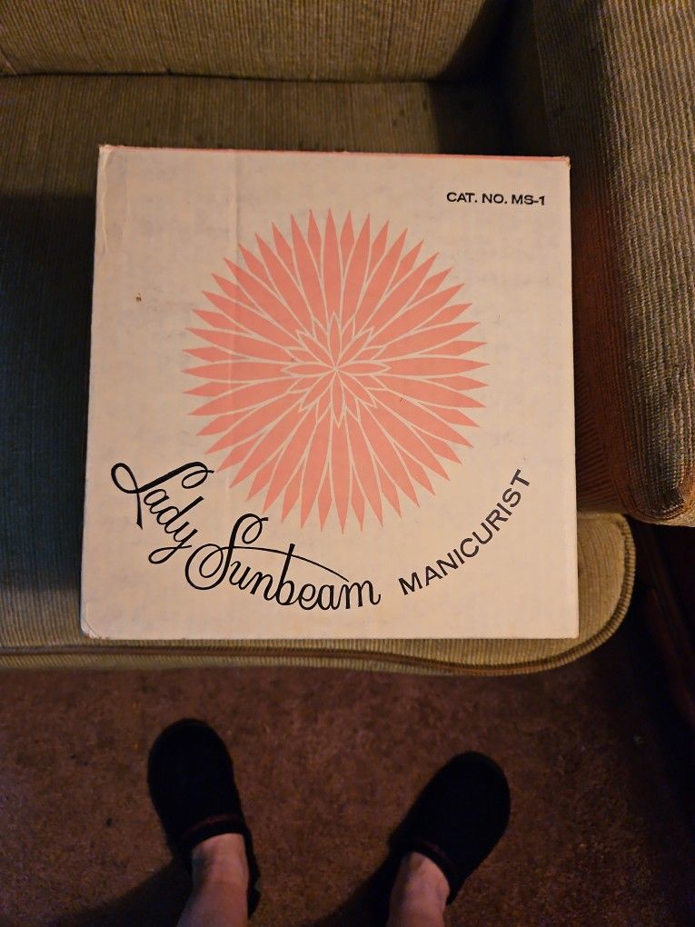 Lady Sunbeam Manicurist Set