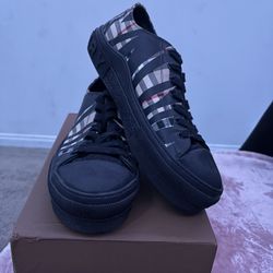 Burberry Shoes 