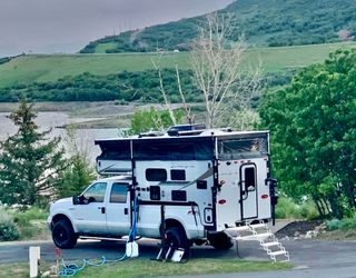2005 Ford F350 Lariat Super Duty Crew Cab (Diesel);2021 PALOMINO Camper (total: $29,900)
