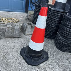 Safety Cones 15x27
