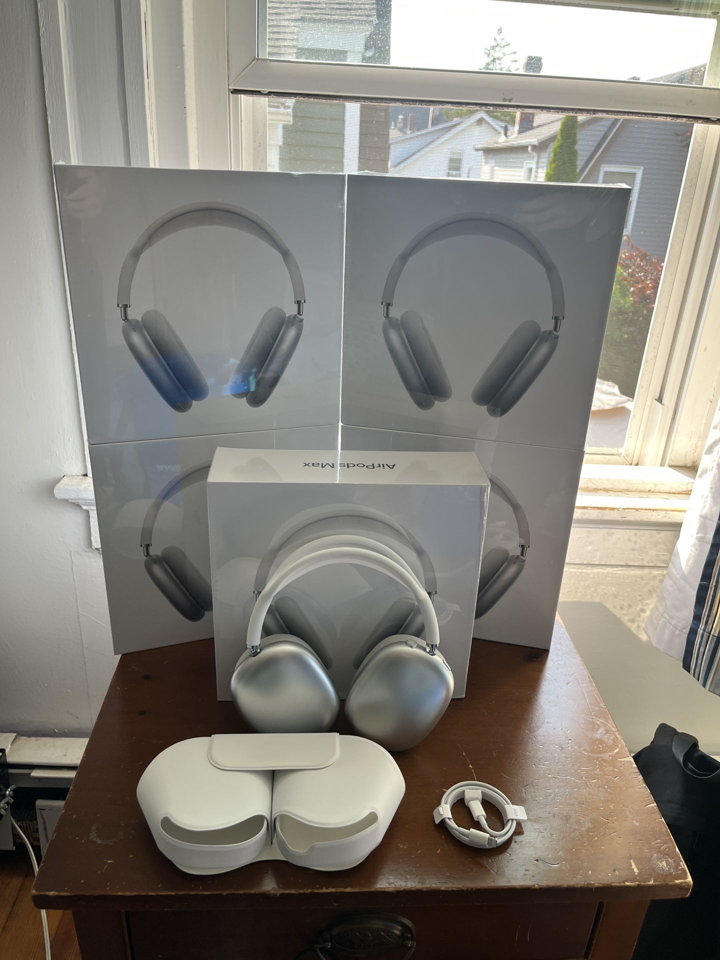 Brand New Silver AirPod Max