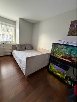 Full bed
