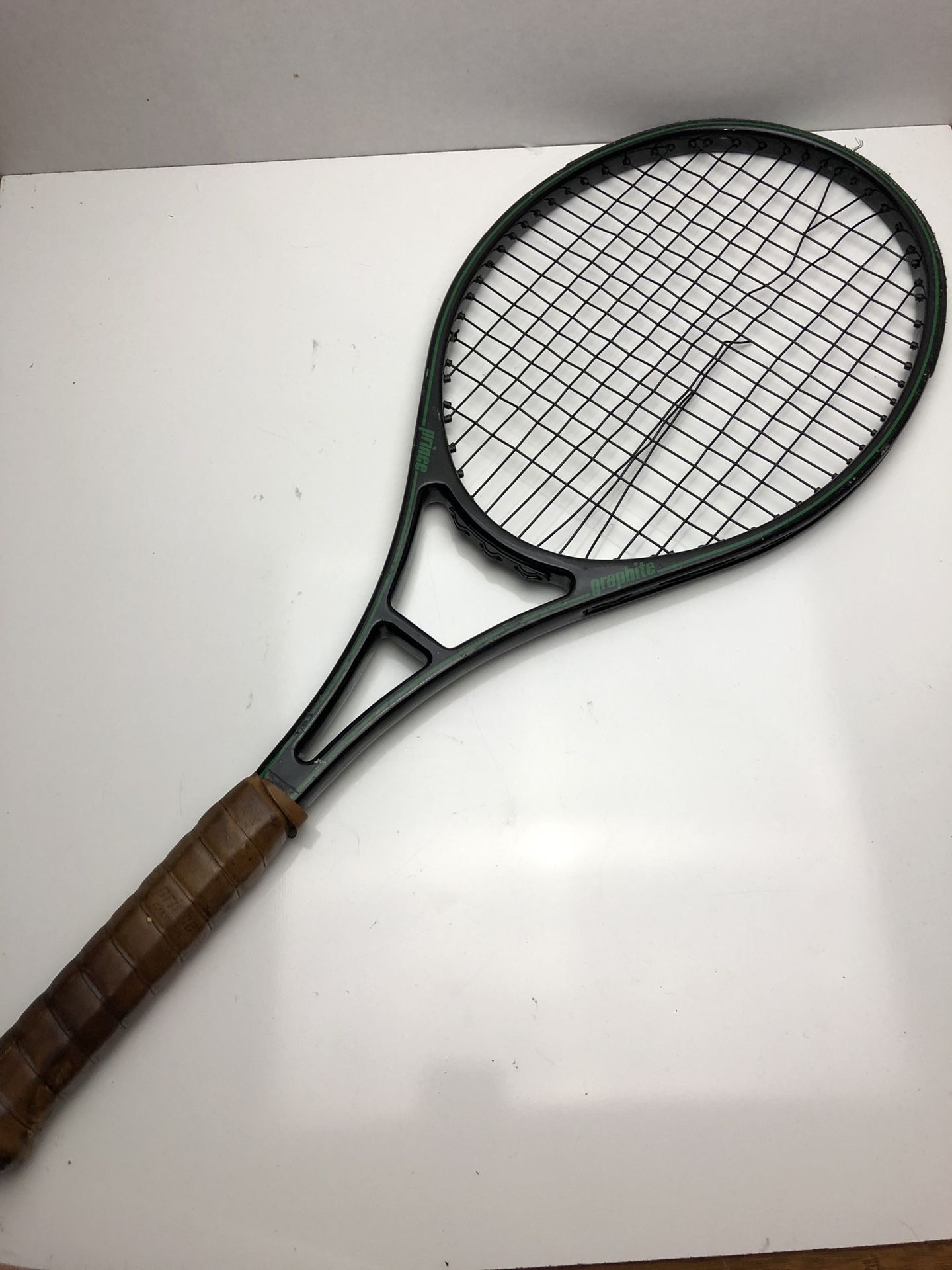 Prince Graphite Series 90 tennis racket