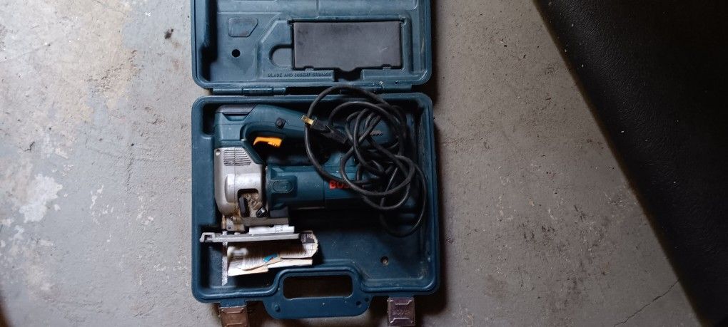 New Price On Bosch 1587 AVS corded Jigsaw With Case