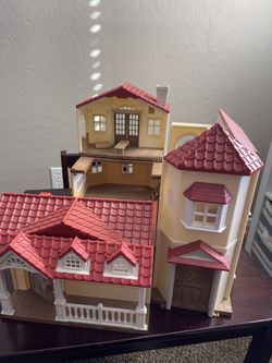 Doll House 