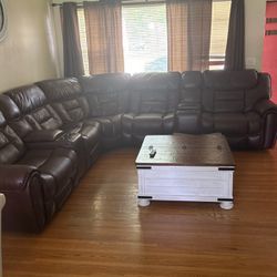 Reclinable Leather Sectional 