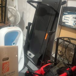 Like New Manual Tread Mill