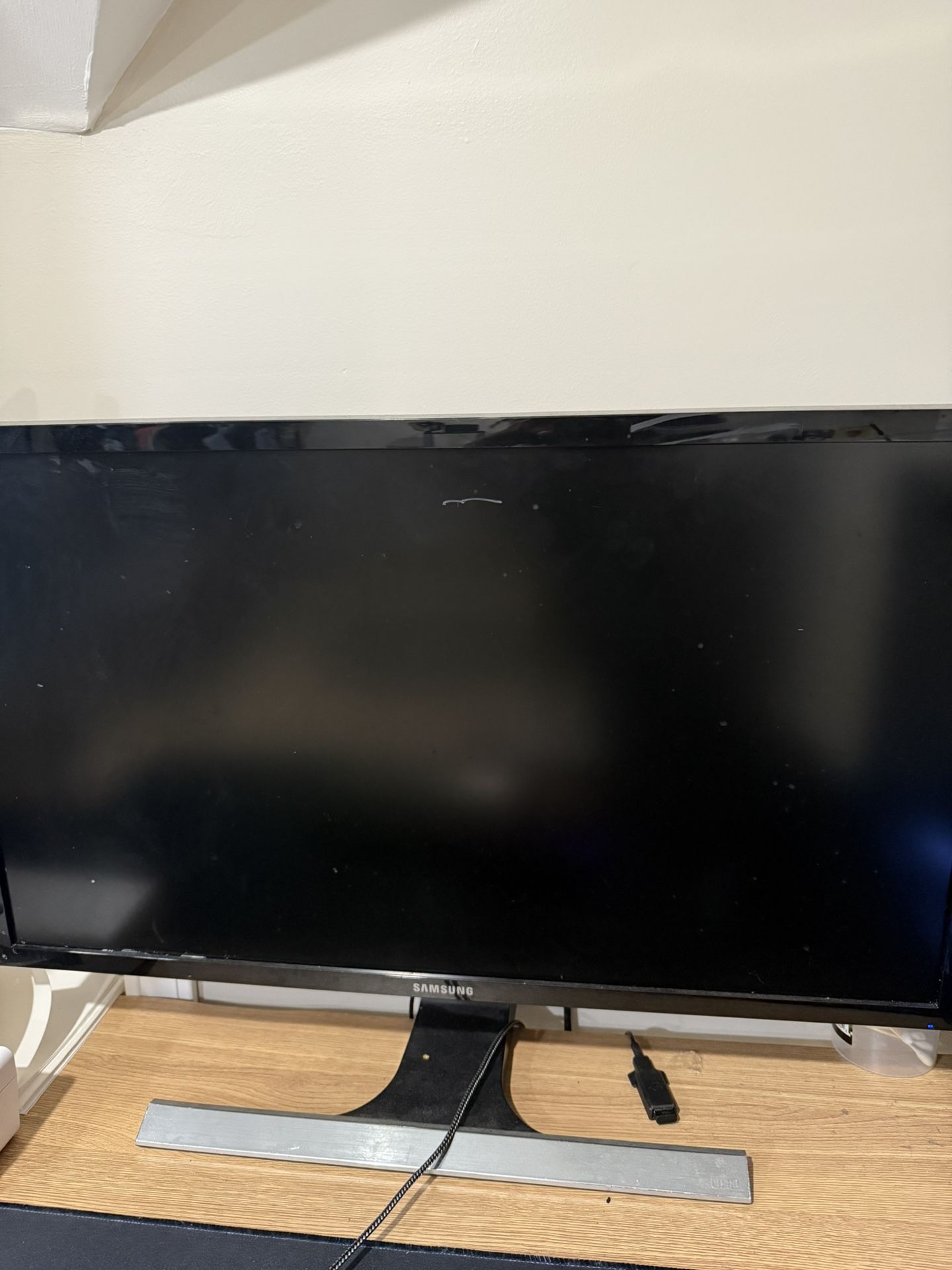 26 inch samsung computer monitor 4K Resolution 