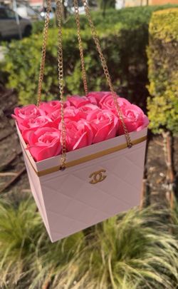 Chanel  Pink Roses 