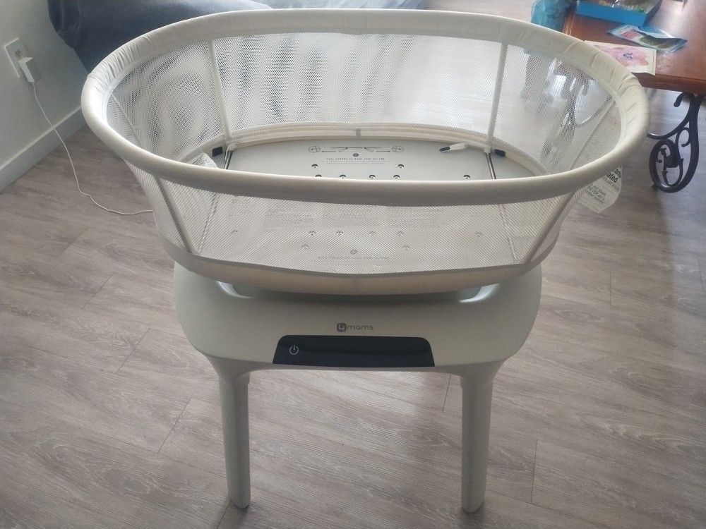4Moms MamaRoo Sleep Bassinet