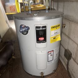 Bradford White 50-Gallon Electric Water Heater – Great Condition