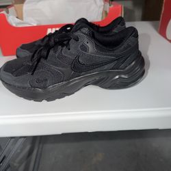 Nike AL8 Black Women’s 6.5 NEW. All Black Everyday Sneakers