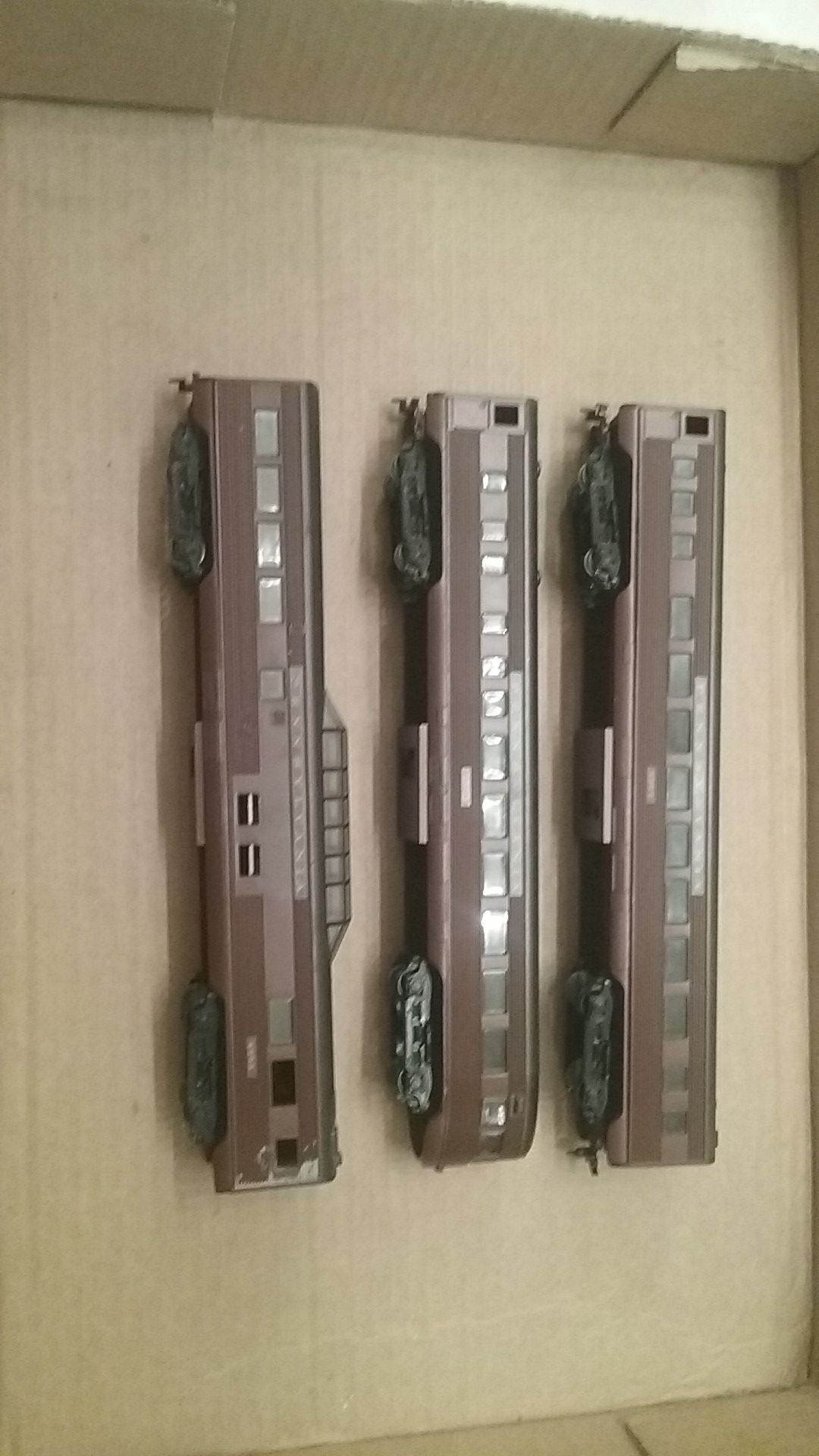 Unbranded Ho scale passenger cars