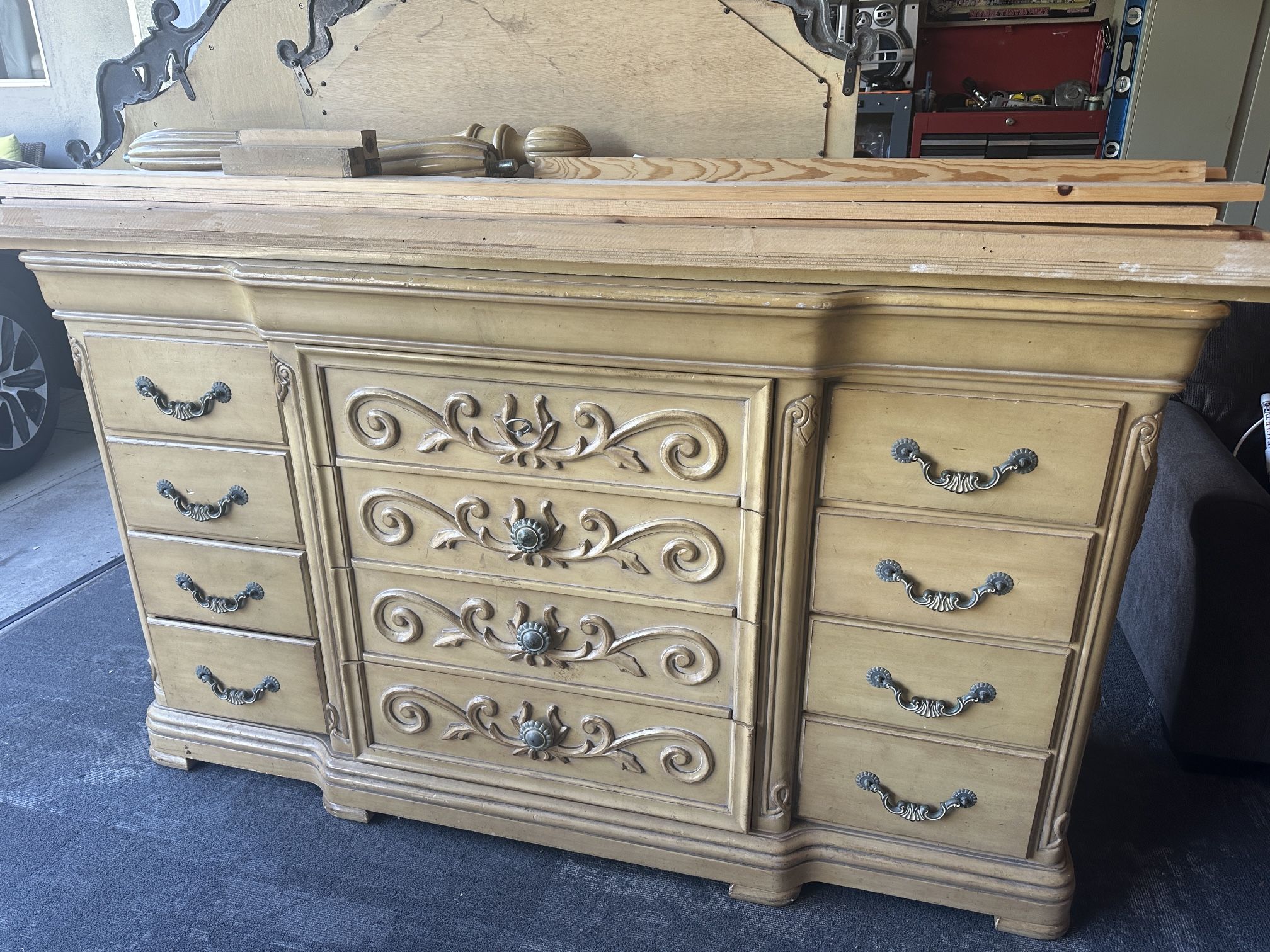 Dresser With Mirror And Bed Frame
