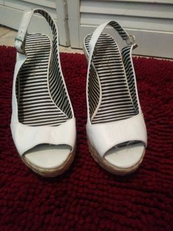 Jessica Simpson's wedges