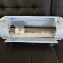 CRICUT EXPLORE AIR 2 