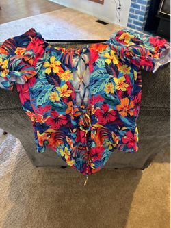 Lady’s bathing suit