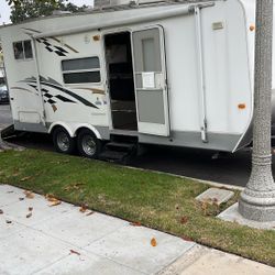 2004 Keystone Tailgater Xt 