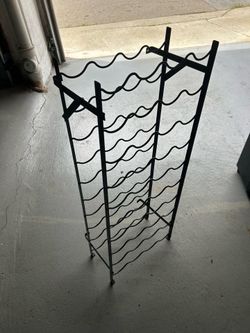 Metal wine rack