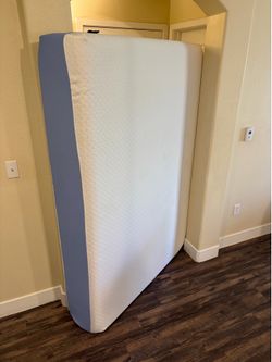Zinus 12 Inch Full Cooling Essential Memory Foam Mattress