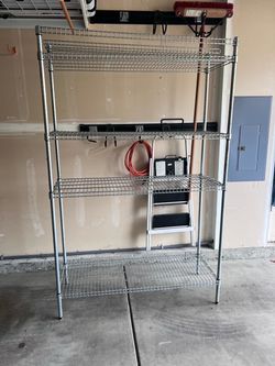 Heavy duty shelving unit