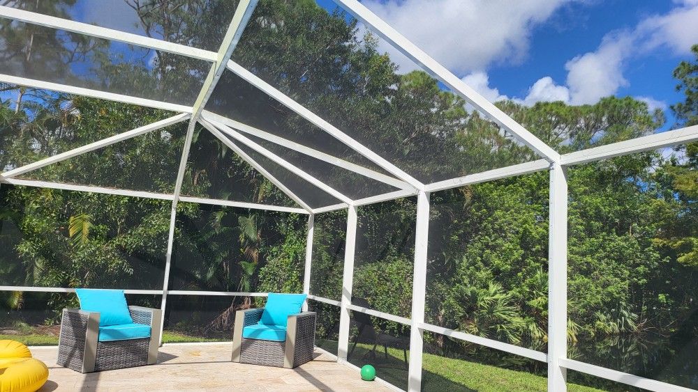 Very NICE Pool And Or Patio Chairs