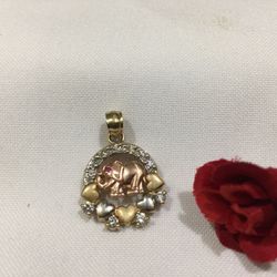 Elephant pendant Solid 10kt