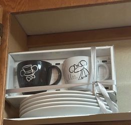 Disney Parks Mr & Mrs Wedding Mug Set