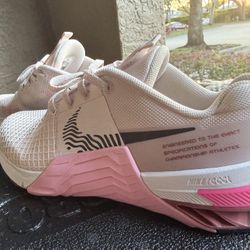 Nike Metcon 8 “Barely Rose” Size 9W 
