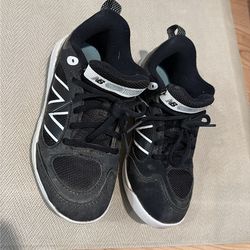 Boys baseball cleats