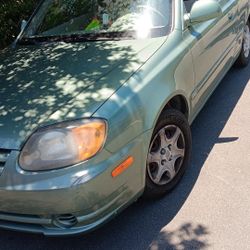 Hyundai 2005 2dr
