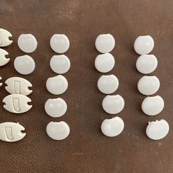 NEW-Baby Cabinet Latches