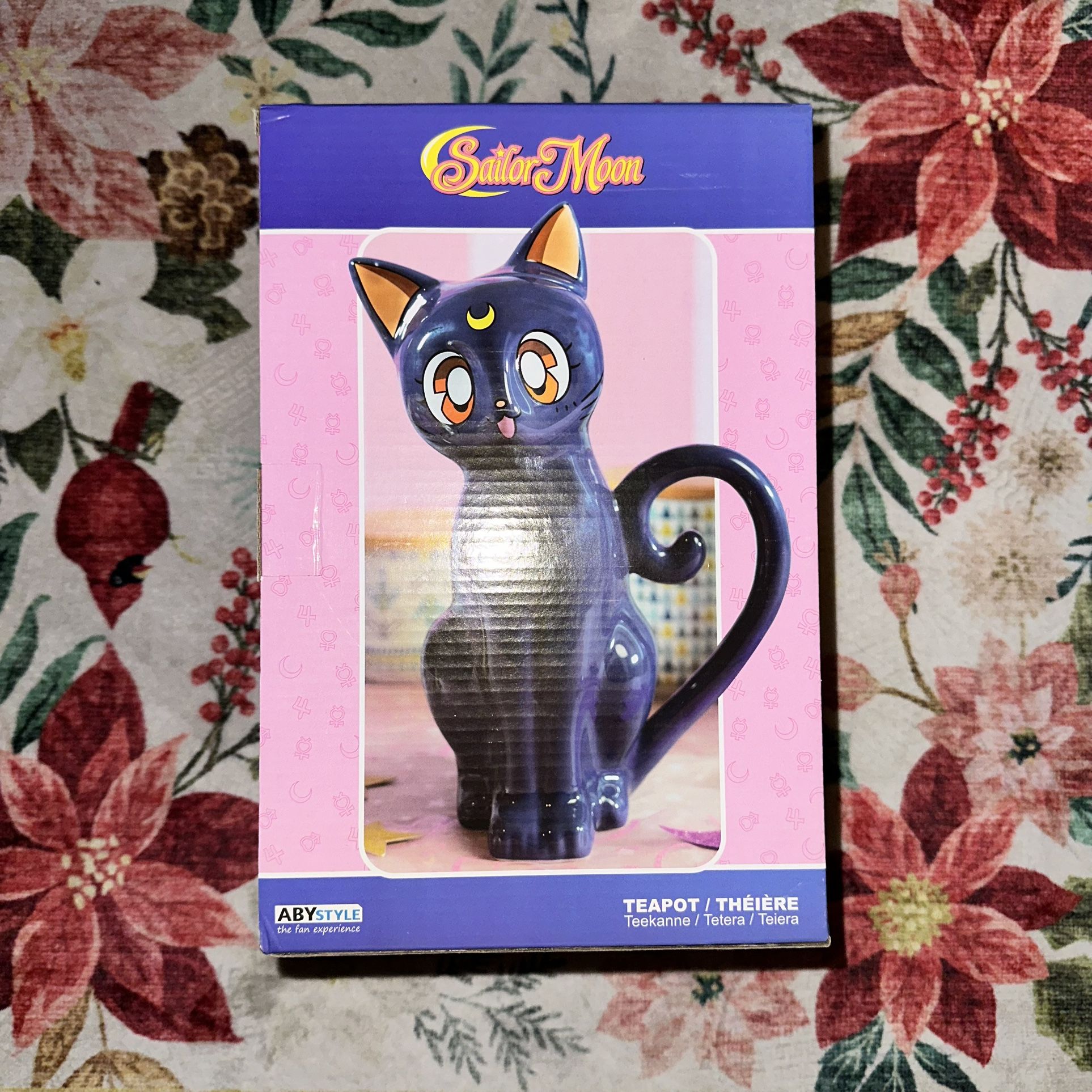 New* Sailor Moon Luna Teapot ABYstyle