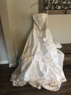 David’s bridal size 8