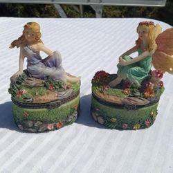 SET OF 2 VINTAGE TRINKET BOXES 