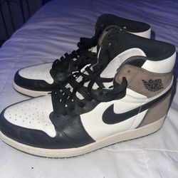 Jordan 1 Mocha High Sz 12 mens