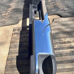 Rear Bumper 2014-2019 Chevrolet Silverado 2(contact info removed) Complete With Brackets Se habla español. 