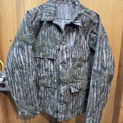 Vintage Realtree Camo Shirt Size Small