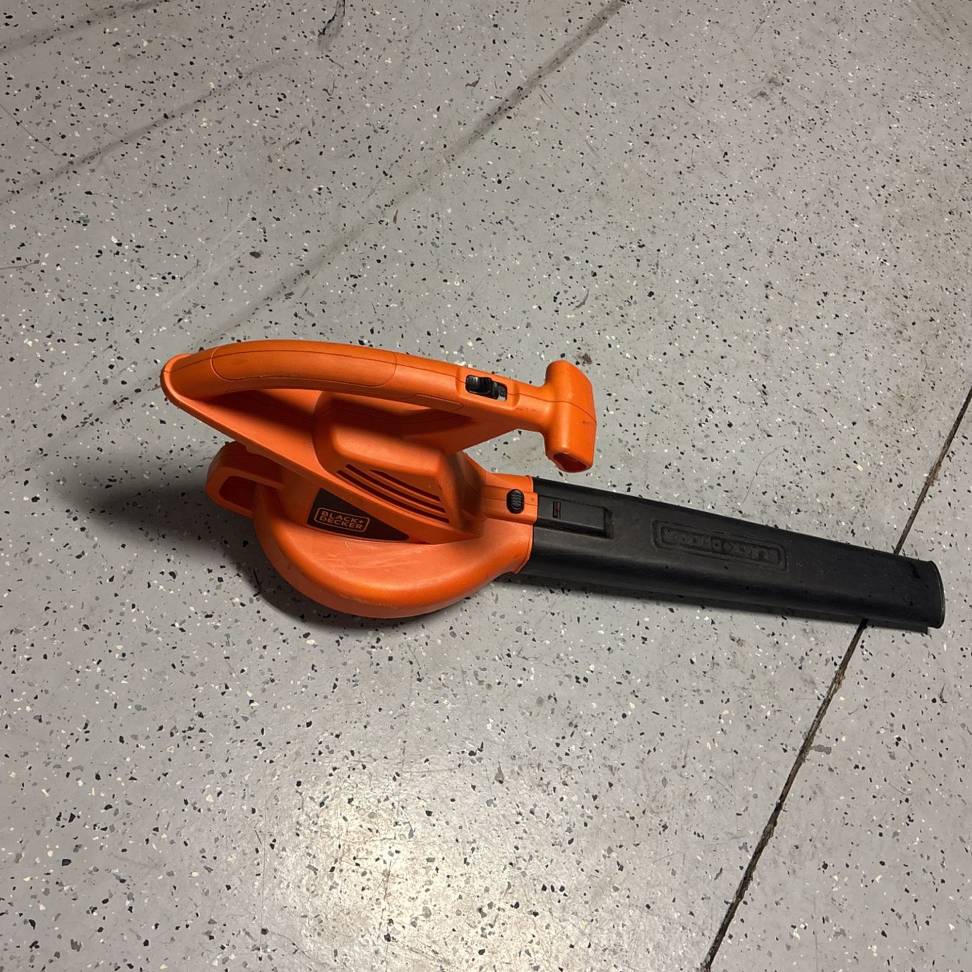 Leaf Blower