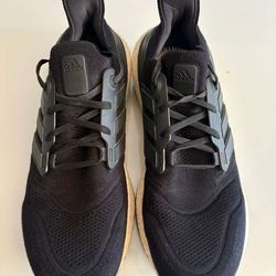 Adidas UltraBoost 22 Running Shoes Men’s Size 11