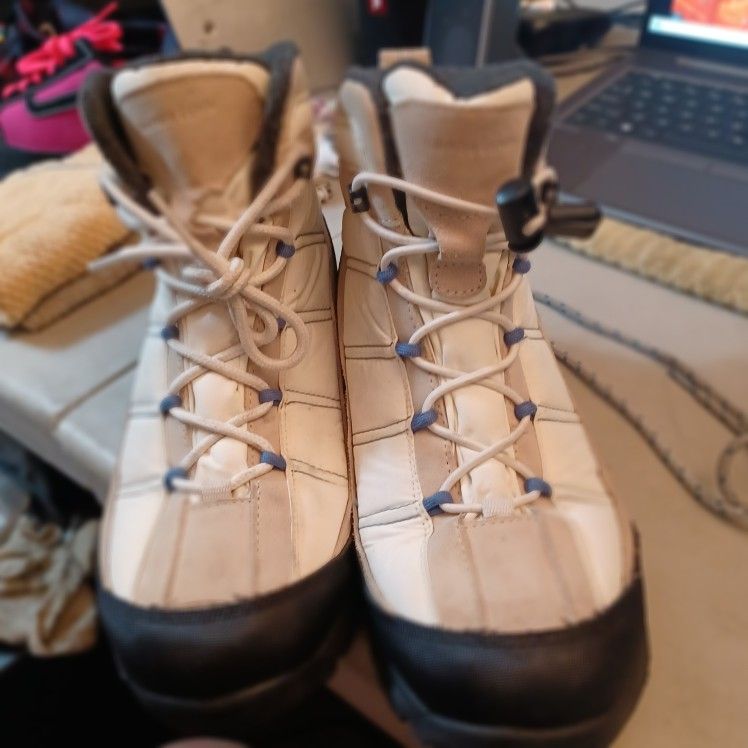 Lands End Womens Size 8 Snow Boots Like New