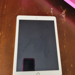 Apple iPad 5th Generation – 32GB – Wi-Fi –$85...O.B.O