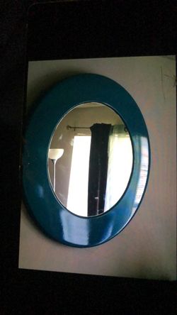 Custom color mirror