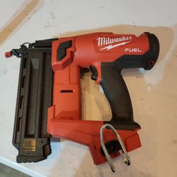 Milwaukee Fuel Finish Gun 18ga TOOL ONLY