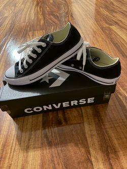 Converse Chuck Taylor Low Top Sneakers