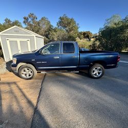 Dodge Ram 1500 V8 Hemi