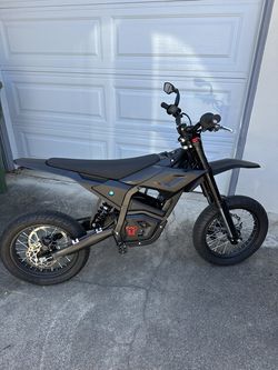 Like new 170 miles. Ionic Alpha/Yozma/Valtinsu Pro version